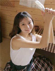 姐姐让我插她 的B/妄想科学研究所