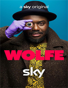 伊娃嬉闹大酒店